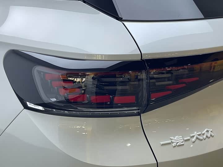 Фото 9 - Volkswagen ID.4 Crozz