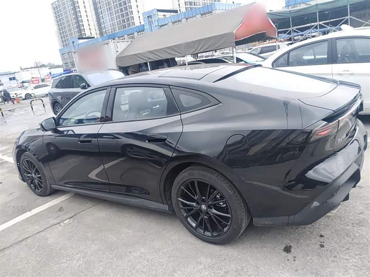 Фото 5 - Changan UNI-V