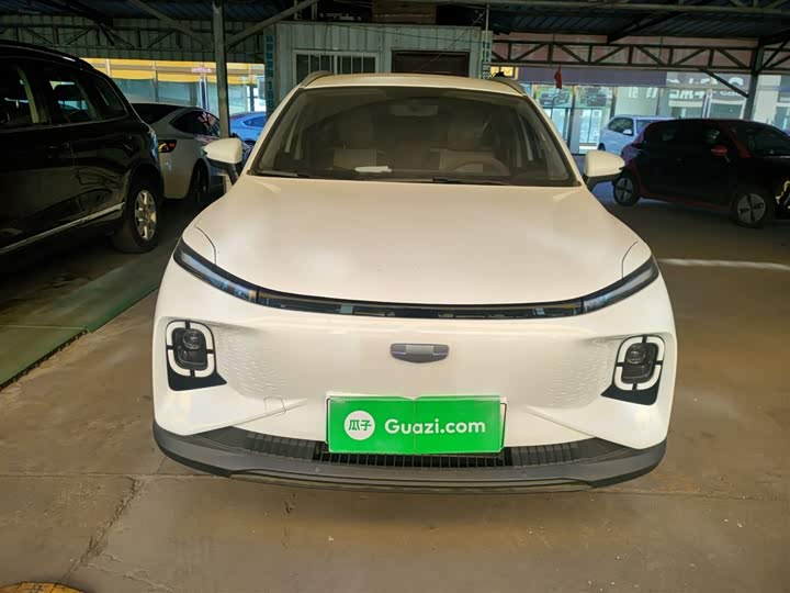 Фото 3 - Geely Geometry E Firefly