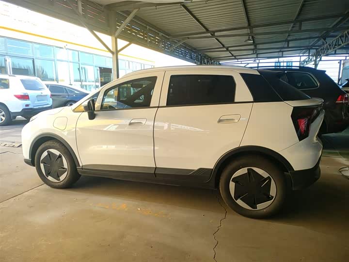 Фото 5 - Geely Geometry E Firefly