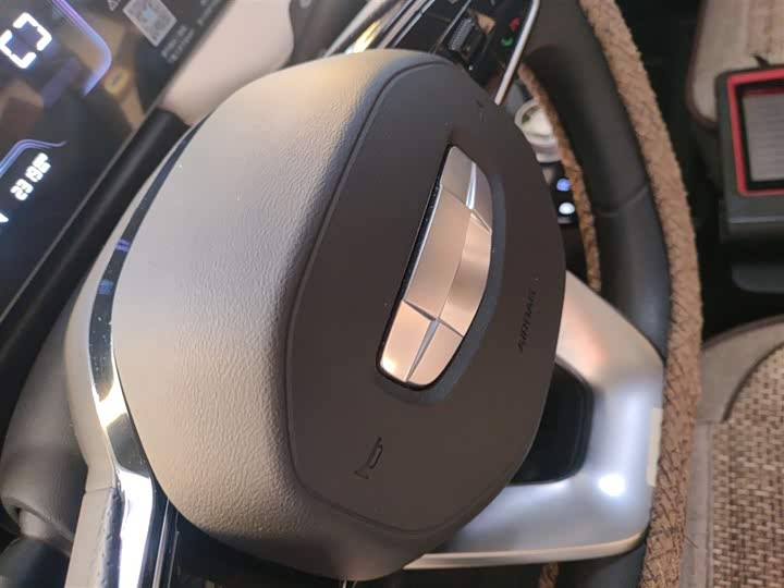 Фото 9 - Geely Geometry E Firefly