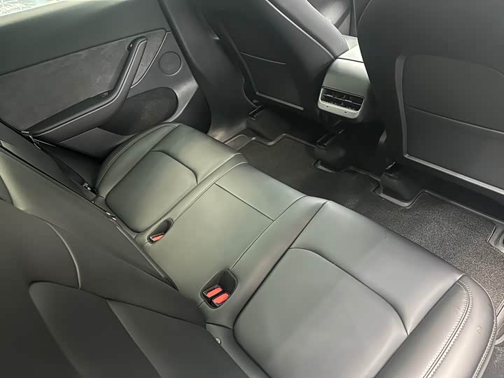 Фото 7 - Tesla Model Y