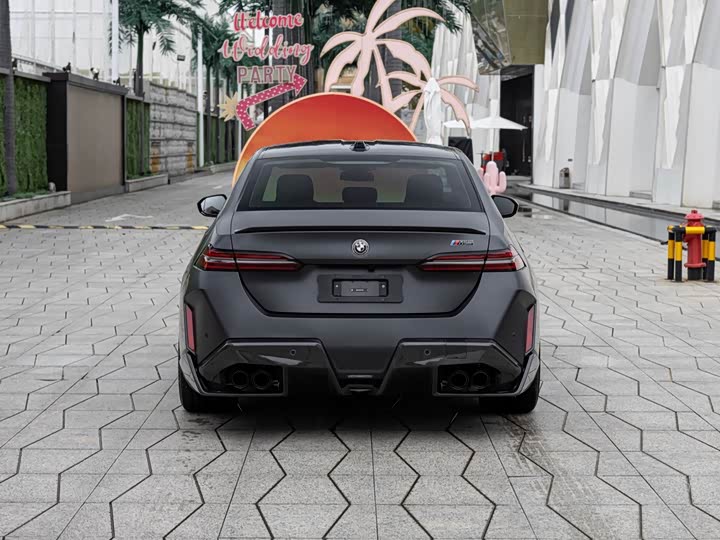 Фото 3 - BMW M5 Hybrid