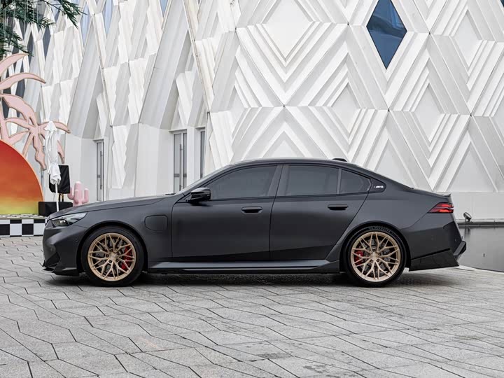 Фото 5 - BMW M5 Hybrid