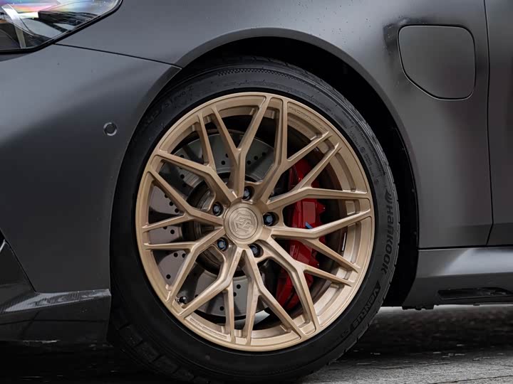 Фото 6 - BMW M5 Hybrid