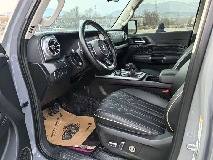 Фото 7 - Tank 300