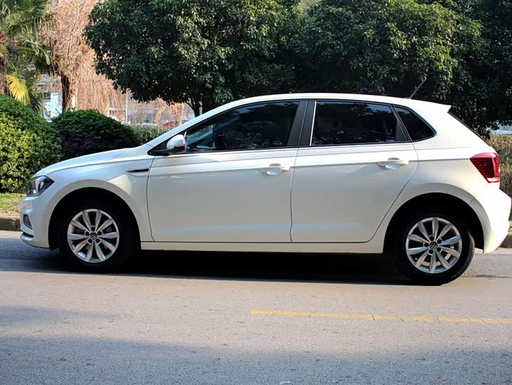 Фото 4 - Volkswagen Polo