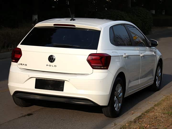 Фото 7 - Volkswagen Polo