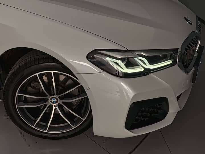 Фото 5 - BMW 5 Series