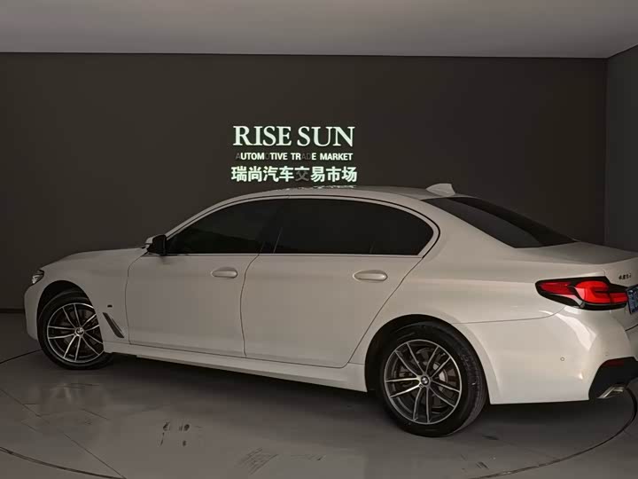 Фото 7 - BMW 5 Series