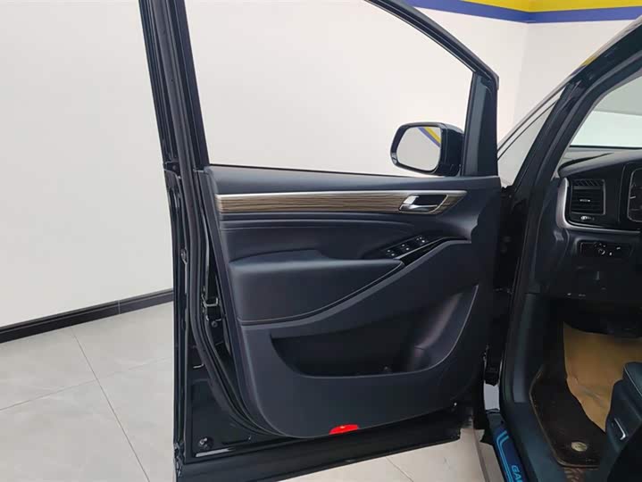 Фото 7 - GAC Trumpchi M8