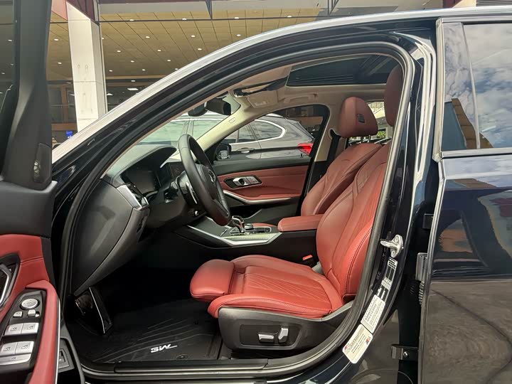 Фото 9 - BMW 3 Series