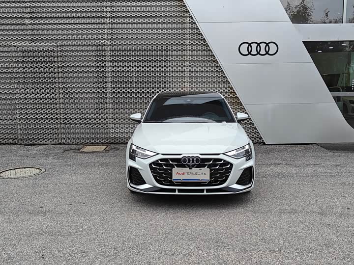 Фото 2 - Audi A3