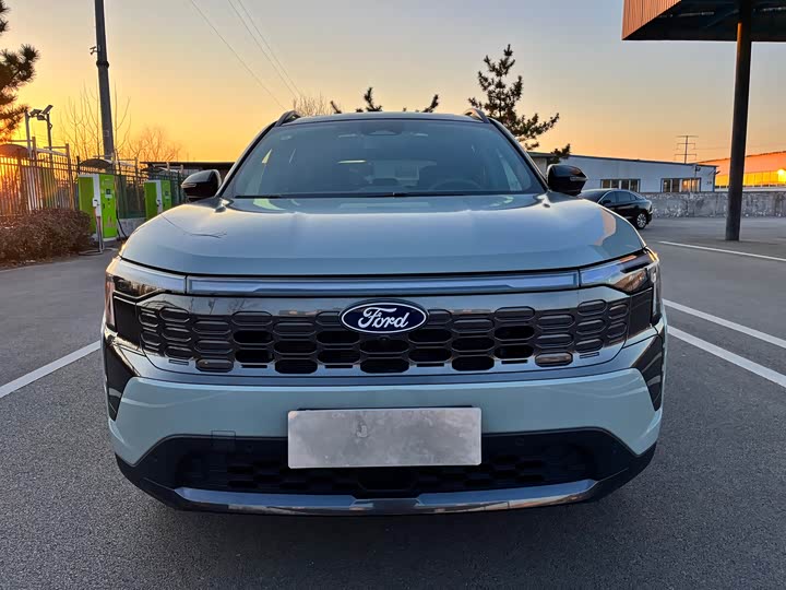 Фото 2 - Ford Equator Sport Hybrid