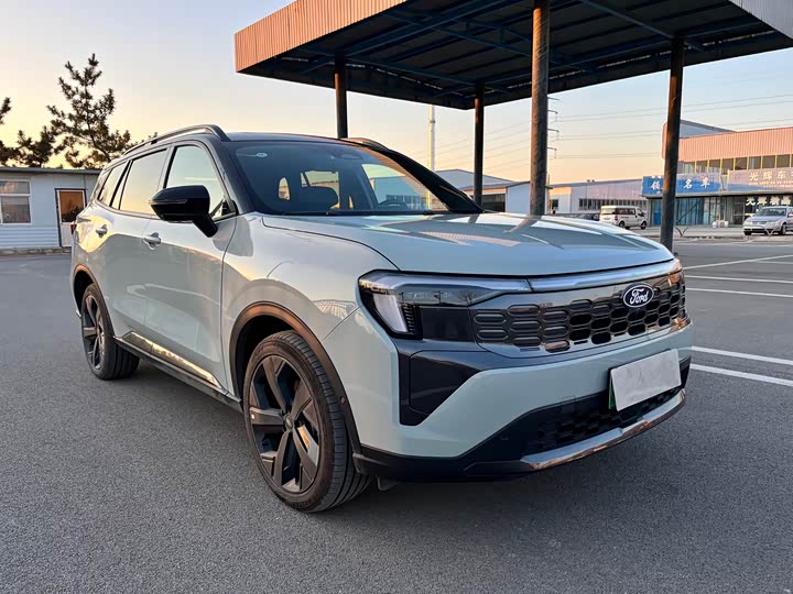 Фото 3 - Ford Equator Sport Hybrid