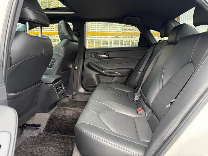 Фото 4 - Toyota Avalon