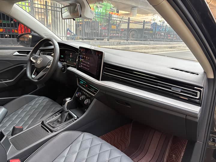 Фото 6 - Volkswagen Sagitar L