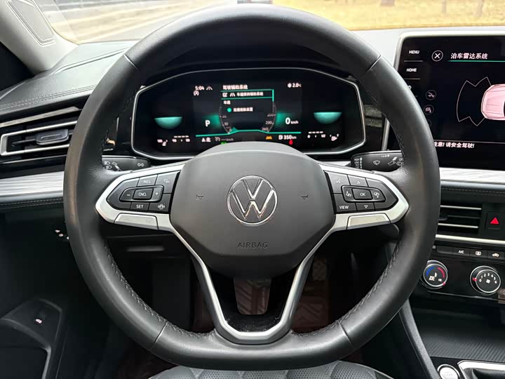 Фото 8 - Volkswagen Sagitar L