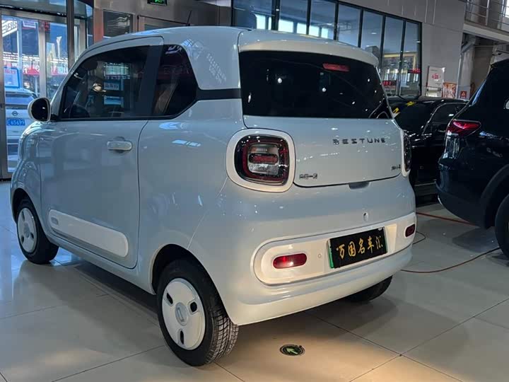 Фото 5 - Bestune Pony