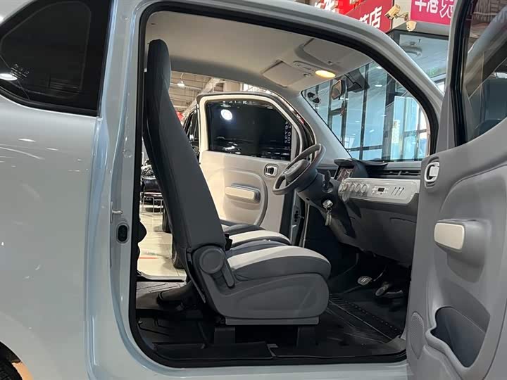 Фото 8 - Bestune Pony