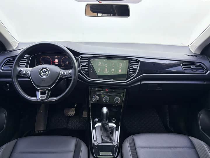 Фото 6 - Volkswagen T-Roc