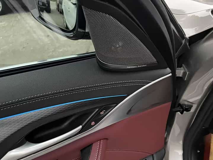 Фото 5 - BMW 5 Series Hybrid