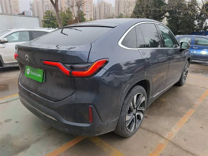 Фото 7 - Nio EC6