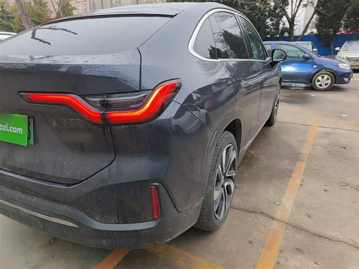 Фото 8 - Nio EC6