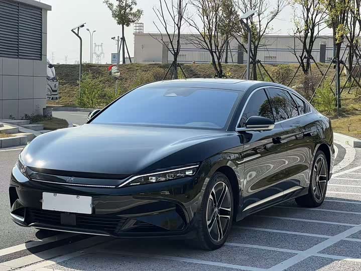 Фото 3 - BYD Han