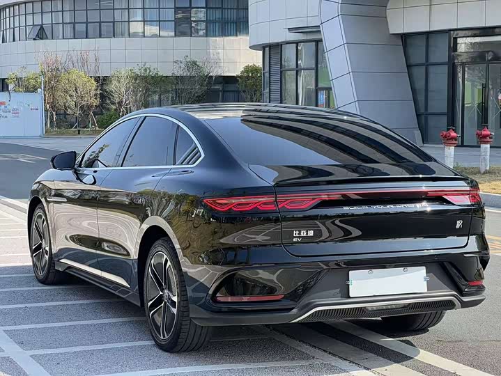 Фото 5 - BYD Han