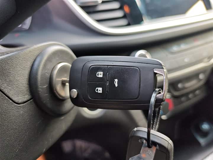 Фото 9 - Buick Excelle GT