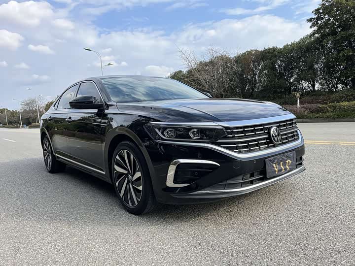 Фото 3 - Volkswagen Passat