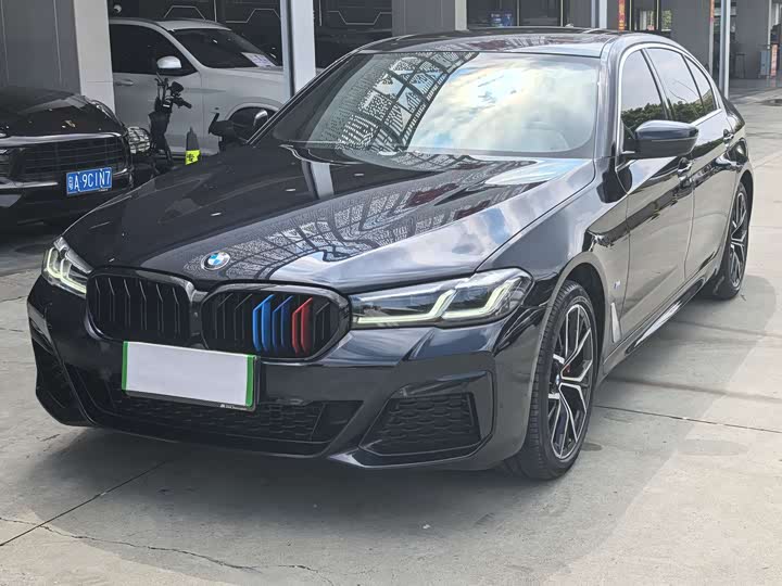 Фото 1 - BMW 5 Series