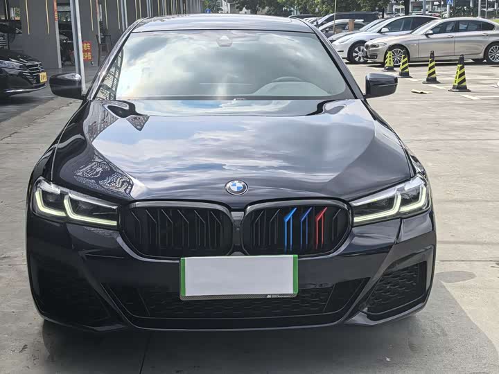 Фото 2 - BMW 5 Series