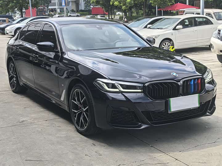 Фото 3 - BMW 5 Series