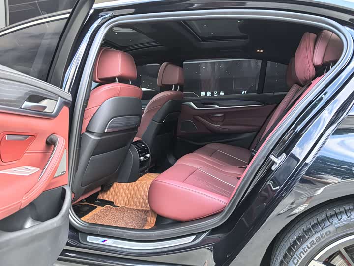 Фото 5 - BMW 5 Series