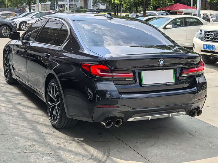 Фото 8 - BMW 5 Series