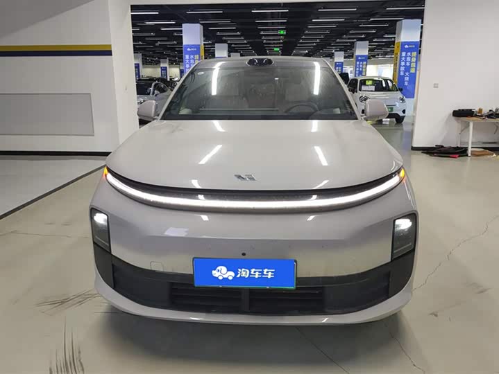 Фото 2 - LiXiang L6