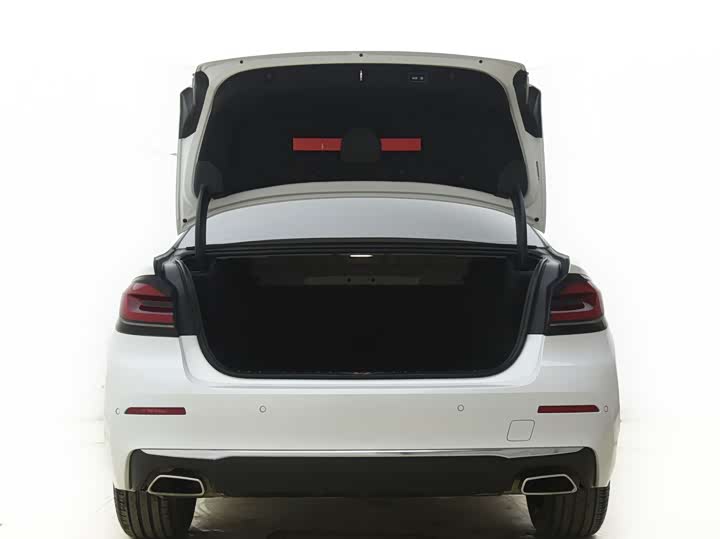 Фото 3 - BMW 5 Series