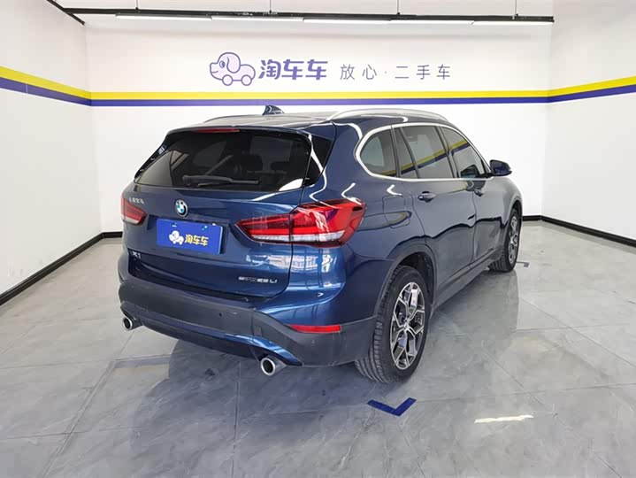 Фото 2 - BMW X1