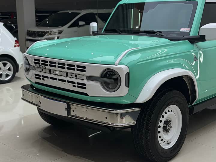 Фото 4 - Ford Bronco