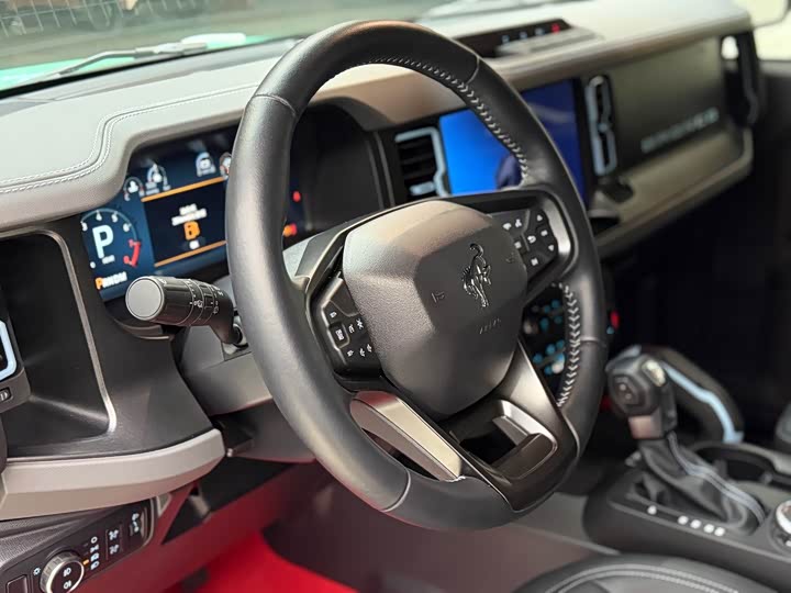 Фото 5 - Ford Bronco