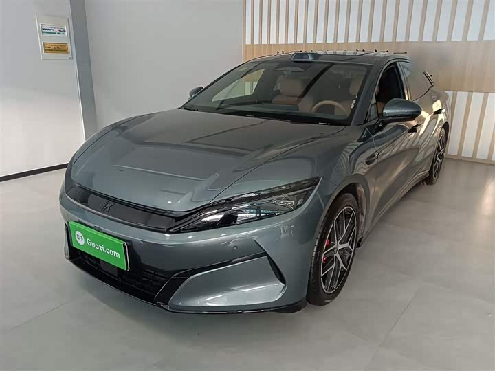 Фото 2 - BYD Han L