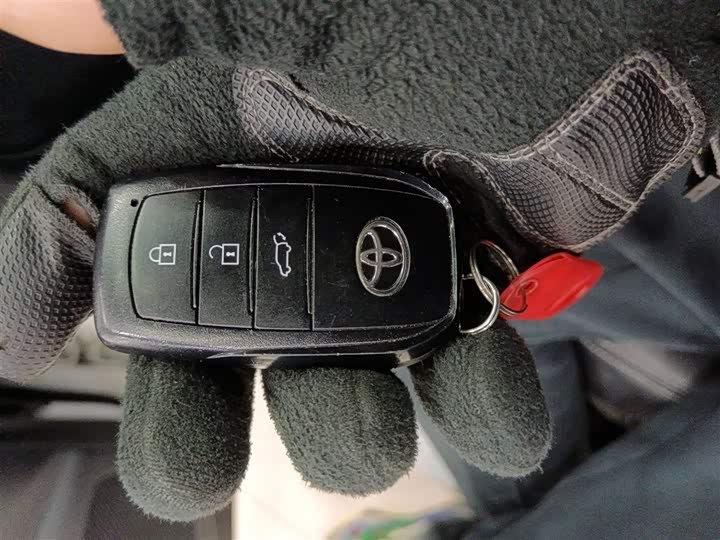 Фото 9 - Toyota Frontlander