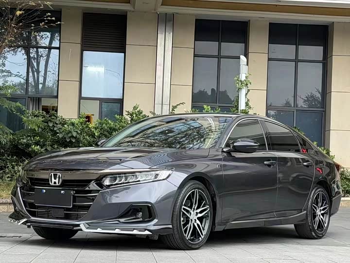 Фото 1 - Honda Accord