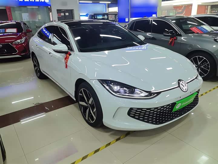 Фото 4 - Volkswagen Lamando L