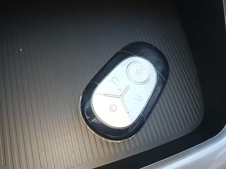 Фото 9 - Geely Galaxy Geome