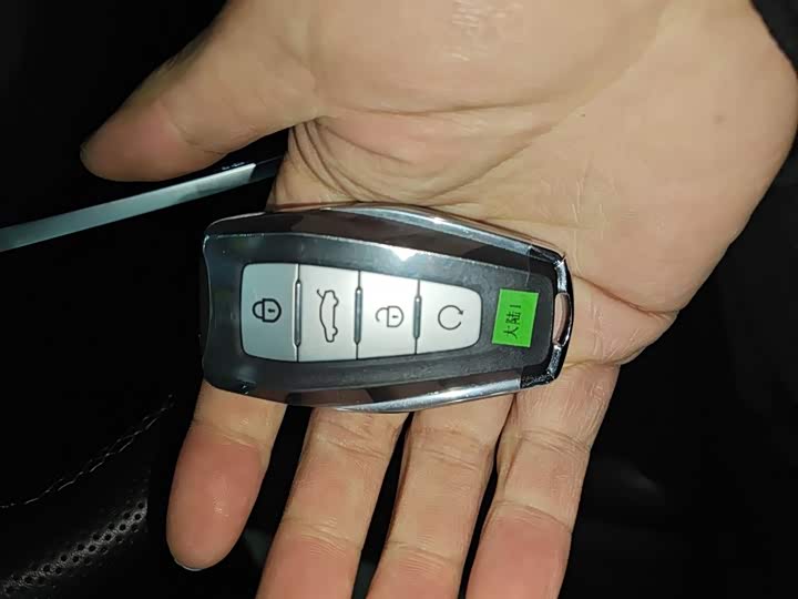 Фото 9 - Geely Preface