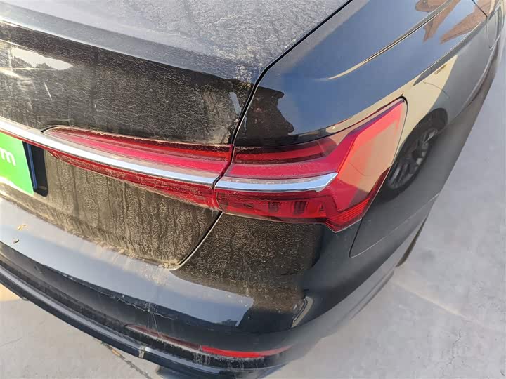 Фото 8 - Audi A6L