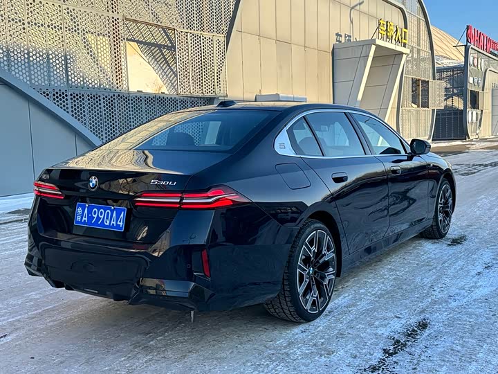 Фото 6 - BMW 5 Series